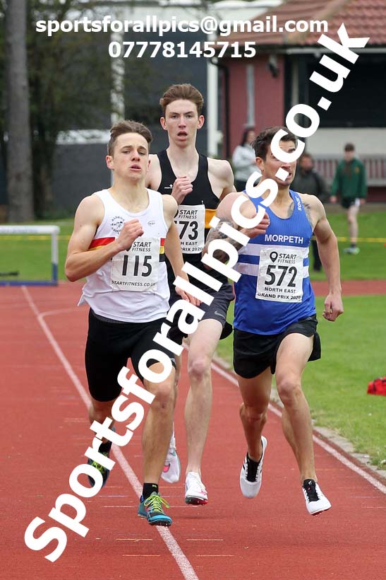 800 metres, NECAA Open Meeting, Morpeth, Sunday, September 27th. David T. Hewitson/Sports for All Pics